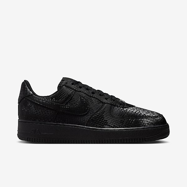 Tênis Kobe x Nike Air Force 1 Low Black Mamba Preto