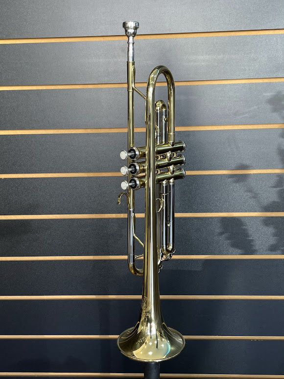 TROMPETE EAGLE TR504 LAQUEADO (NOVO) PARCELAMOS EM 10X S/ JUROS #TR504