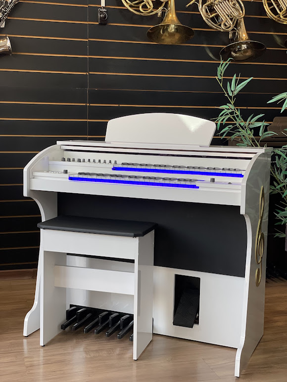 Órgão Eletrônico Lumiere Alpha 3 branco brilho com clave dourada #alpha-3-branco-brilho-clave-dourada