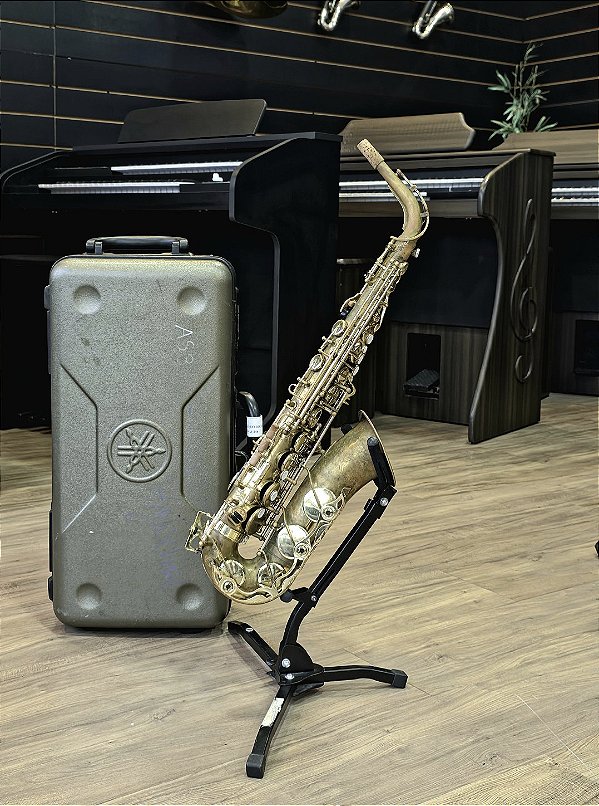 Sax Alto Yamaha YAS-52 (SEMINOVO) #027660A