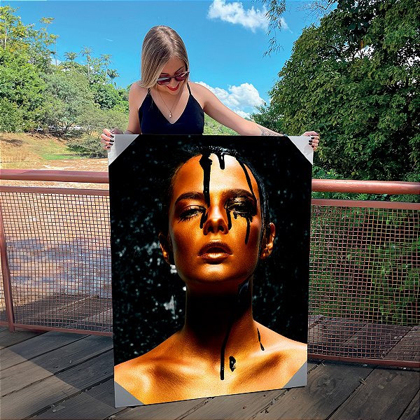 Quadro Decorativo Canvas Mulher com Maquiagem Dourada e Gotas Pretas Vertical