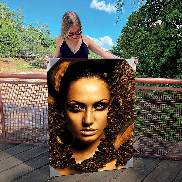 Quadro Decorativo Canvas Mulher Beleza Feminina Maquiagem Delineado e Penas Vertical