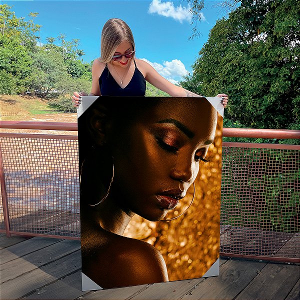 Quadro Decorativo Canvas Mulher Beleza Feminina Brincos de Argola Gold Vertical