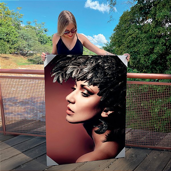 Quadro Decorativo Canvas Mulher Beleza Feminina Penas Pratas no Cabelo Vertical