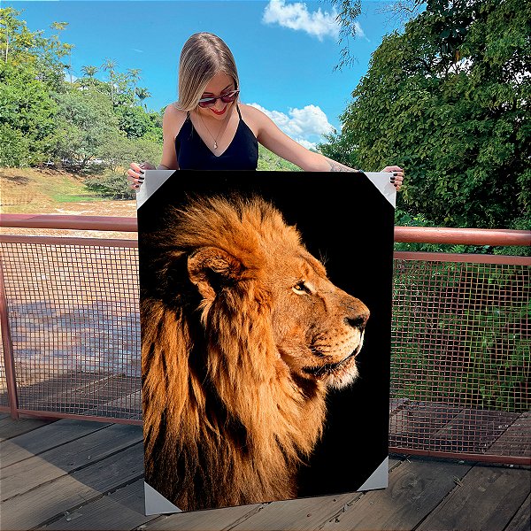 Quadro Decorativo Canvas Animal Selvagem Leão em Perfil Fundo Preto Vertical