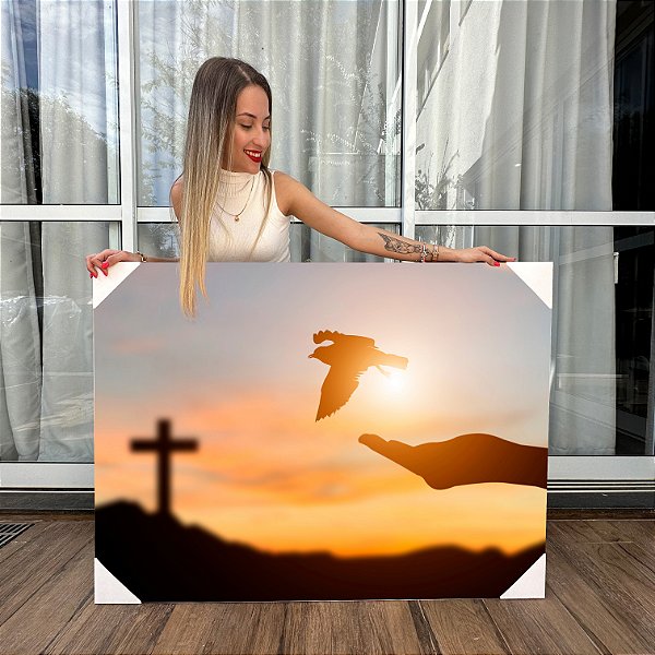 Quadro Decorativo Canvas Religioso A pomba da Paz com Cruz ao Fundo Horizontal