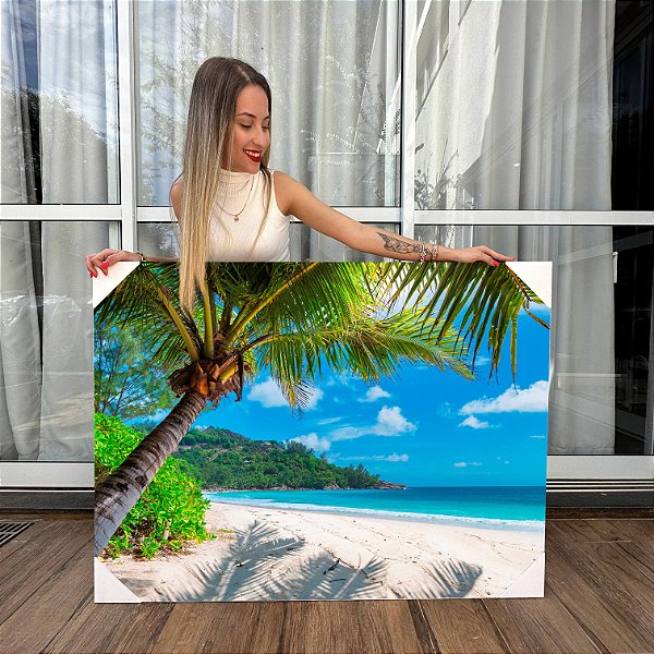 Quadro Decorativo Canvas Paisagem de Praia com Águas Azuis em um dia Ensolarado Horizontal