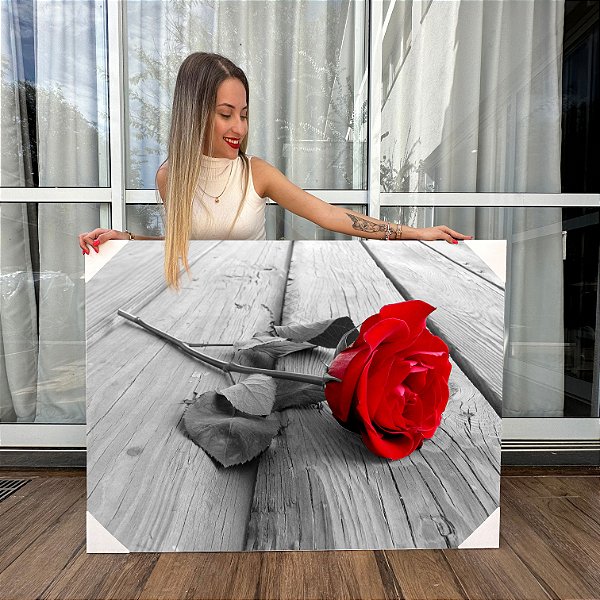 Quadro Decorativo Canvas Flores Composição Preto e Branco Com Rosa Vermelha Horizontal