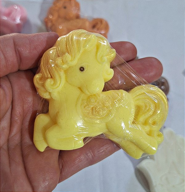 Kit Sabonete Artesanal Pônei | Lembrancinha Fofa e Perfumada