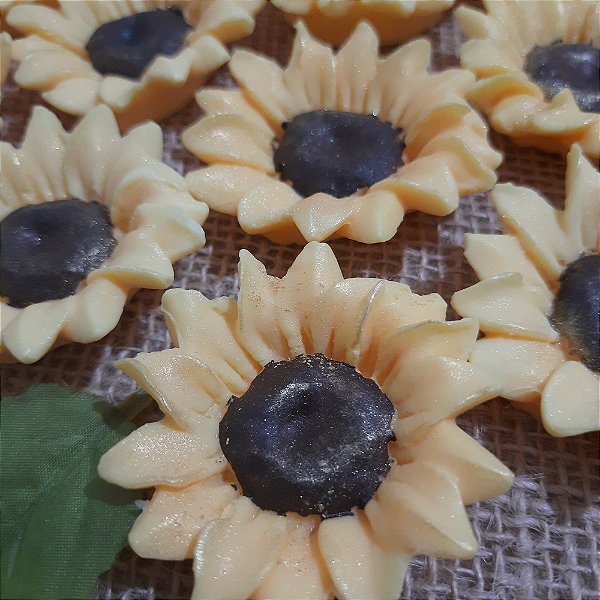 Kit Girassol em Sabonete Artesanal | A Alegria que Floresce