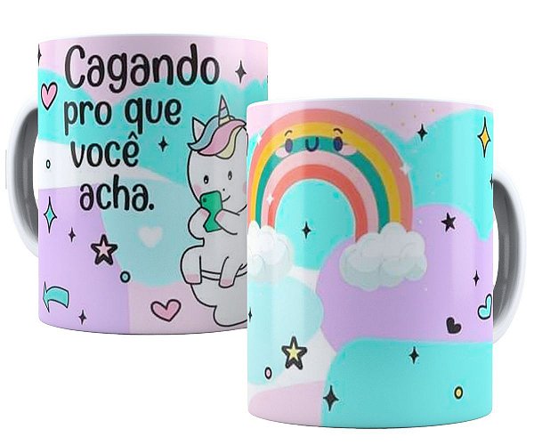 Caneca unicórnio divertido cagando pro que você acha