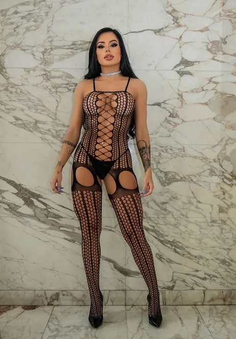 Bodystocking Macacão Arrastão Sensual com Trançado