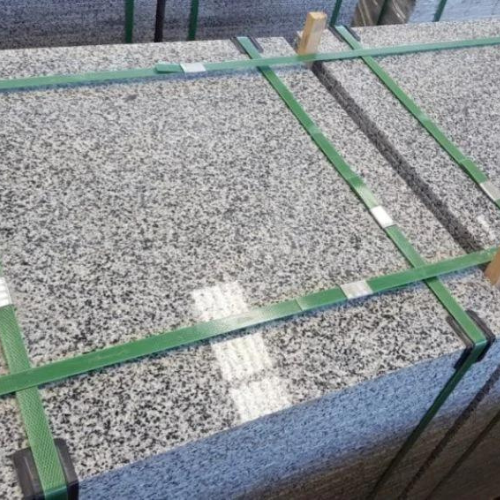 Piso de Granito Cinza Andorinha Comercial 57X57cm - M²
