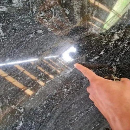 Piso de Granito Preto Via Láctea Comercial 57x57cm - M²