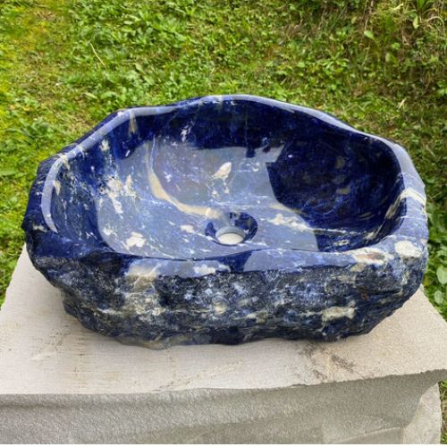 Cuba Rustica Esculpida em Sodalita Azul