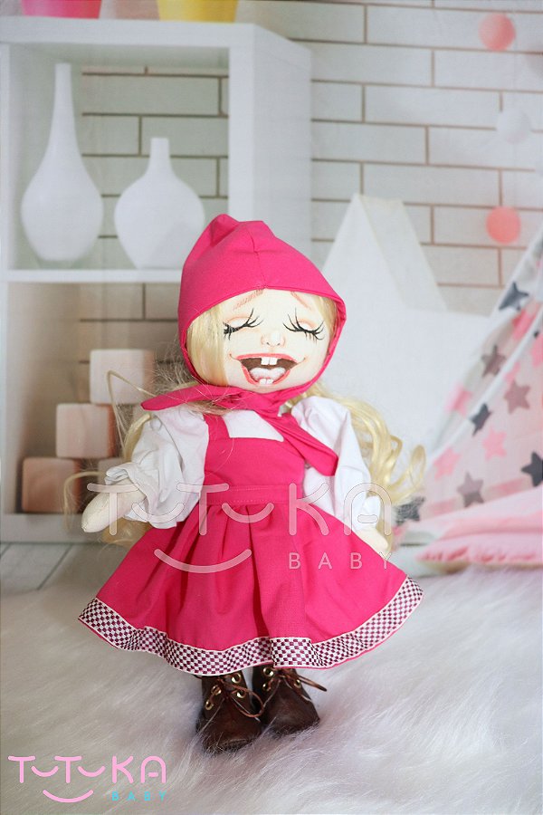 Boneca Mascotinha Masha