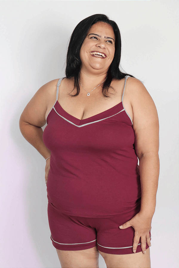 Pijama Maria Rosa Blusa Alça e Short Vinho