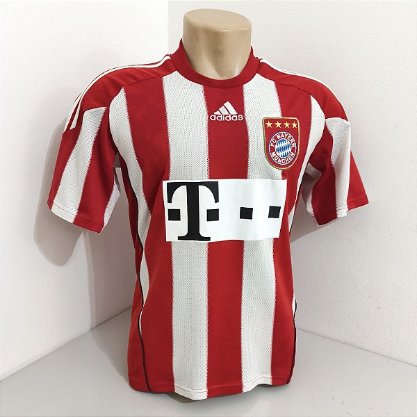 Bayern de Munique 2010/11 Uniforme Titular Tam P