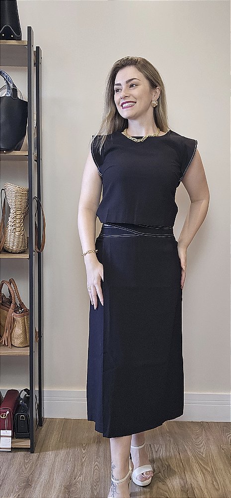 Conjunto Saia e Blusa pespontado