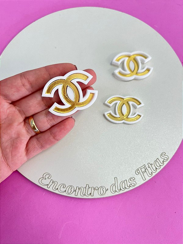 Aplique de Acrílico Duplo Griffe Chanel em Branco - Unidade