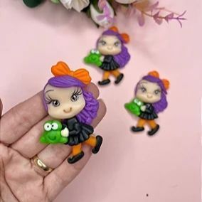Boneca Bruxinha de Biscuit Halloween - Cabelo Roxo