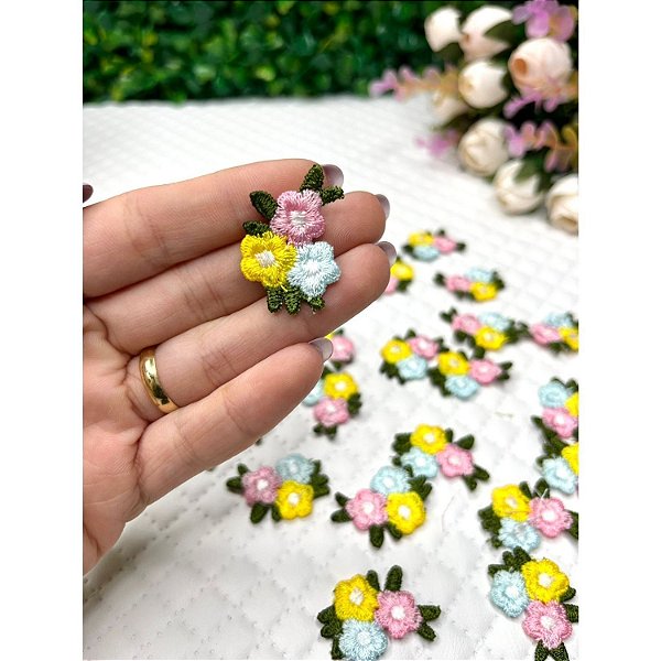 Aplique Trio de Flor Colorida - Unidade