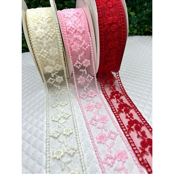 Fita de Renda com Flores Bordadas 38mm - Metro rosa bebe