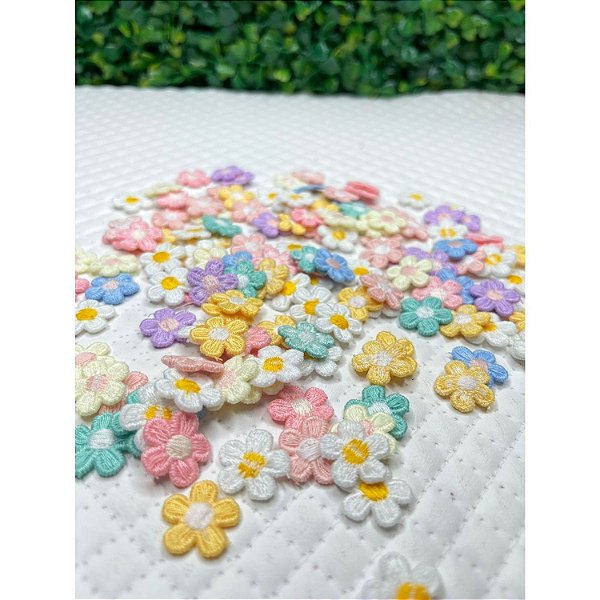 Aplique Florzinha Bordada 1cm - 10 Unidades mistas