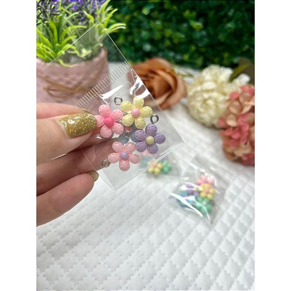 Pingente de Resina Florzinhas - 5 Unidades Mistas