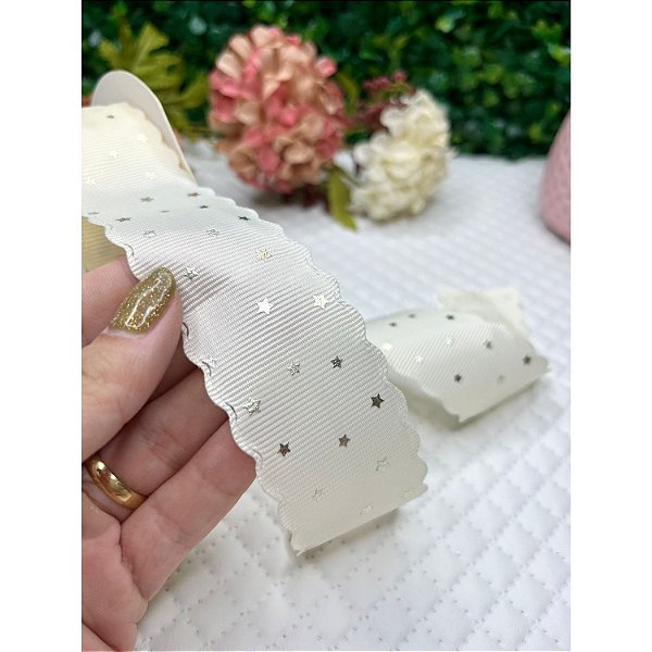 Fita de Gorgorão Mili com Borda Ondulada e Estrelinhas 38mm Off White - Metro