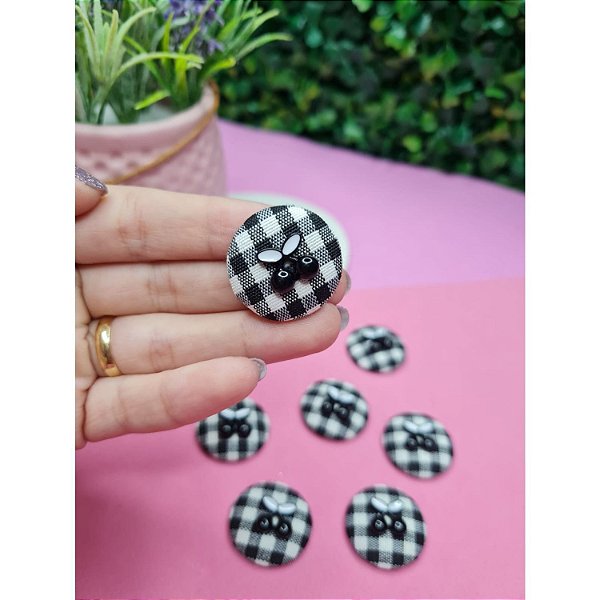 Aplique de Tecido Redondo Xadrez Preto com Cereja - Unidade