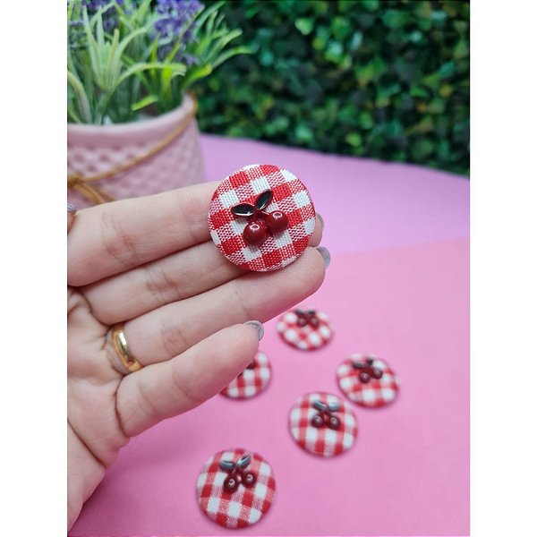 Aplique de Tecido Redondo Xadrez Vermelho com Cereja - Unidade