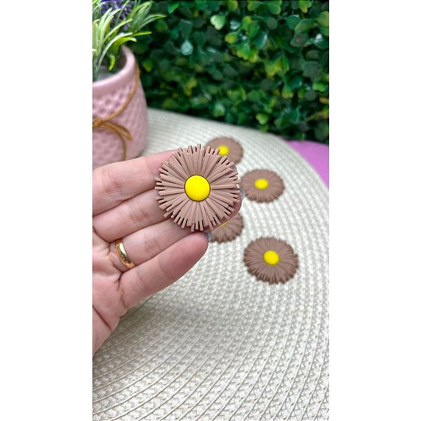 Aplique Emborrachado Flor Estilo Margarida Marrom com Amarelo - Unidade