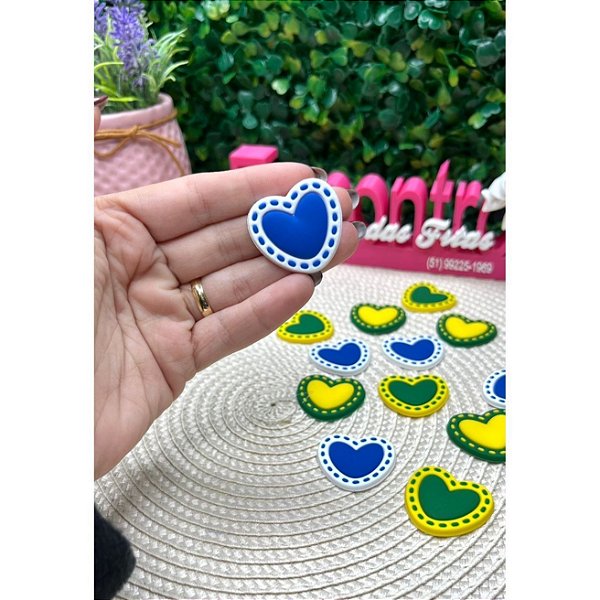 Aplique Emborrachado Coração com Pesponto Azul e Branco - Unidade