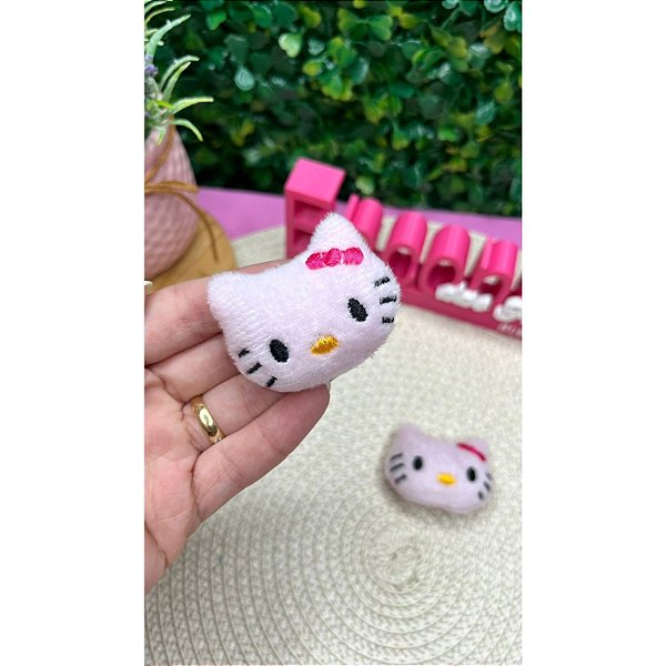 Aplique Hello Kitty em Pelúcia Rosa Bebê - Unidade