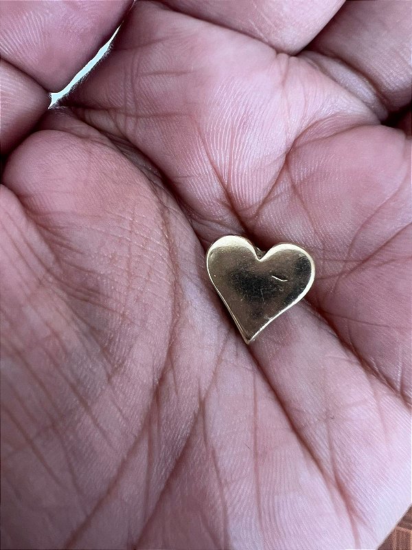 Coração em  Metal Dourado