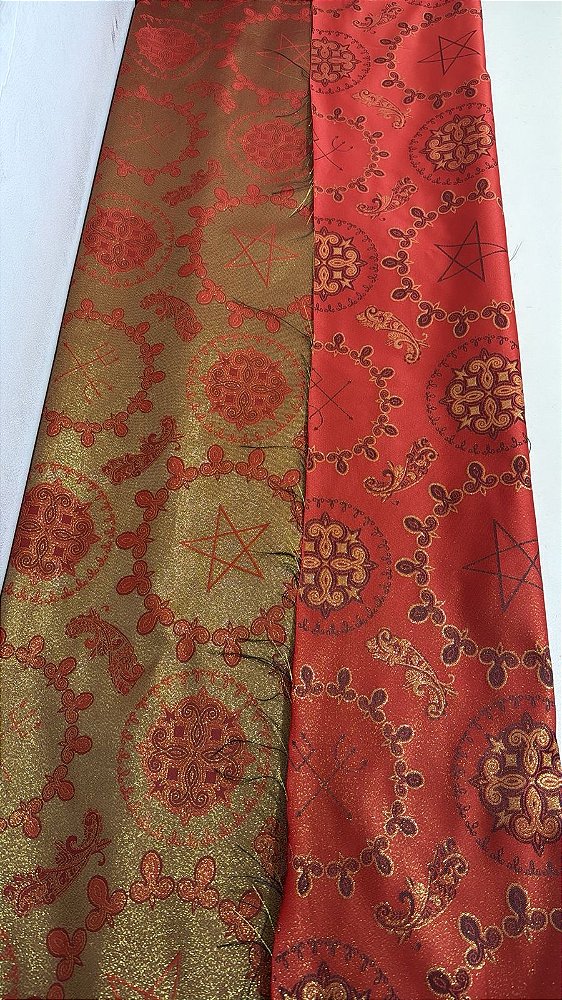 Jacquard Vermelho com Dourado LITÚRGICO