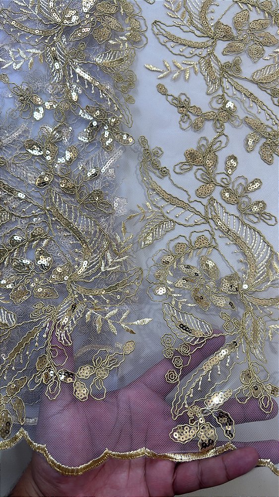 Tule Dourado com Paetê