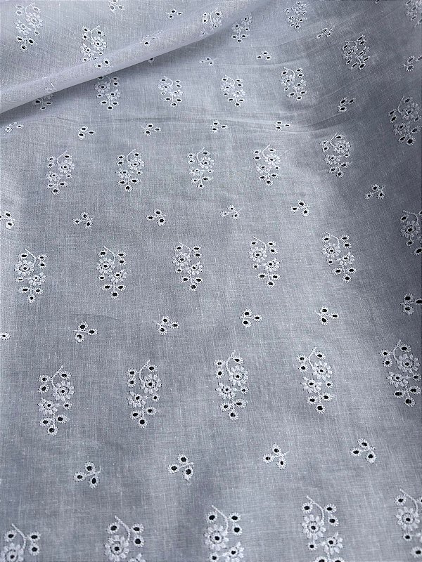 Lesse Branco Bordado