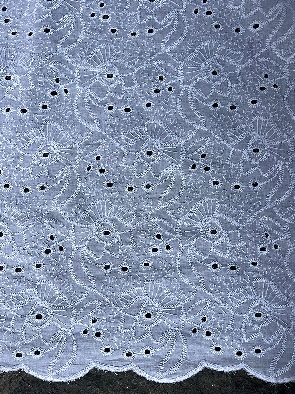 Lesse Branco Bordado