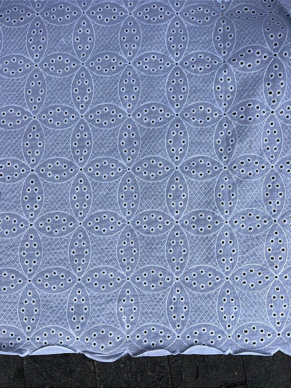 Lesse Branco Bordado