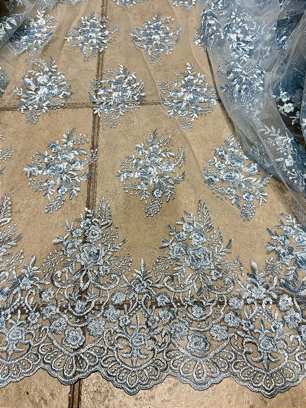 Tule Azul Bebê Bordado