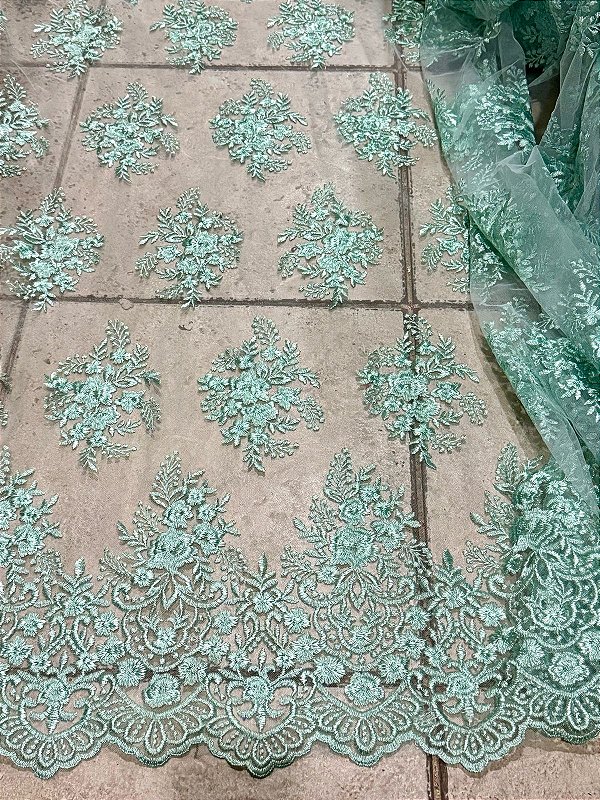 Tule Verde Água Bordado