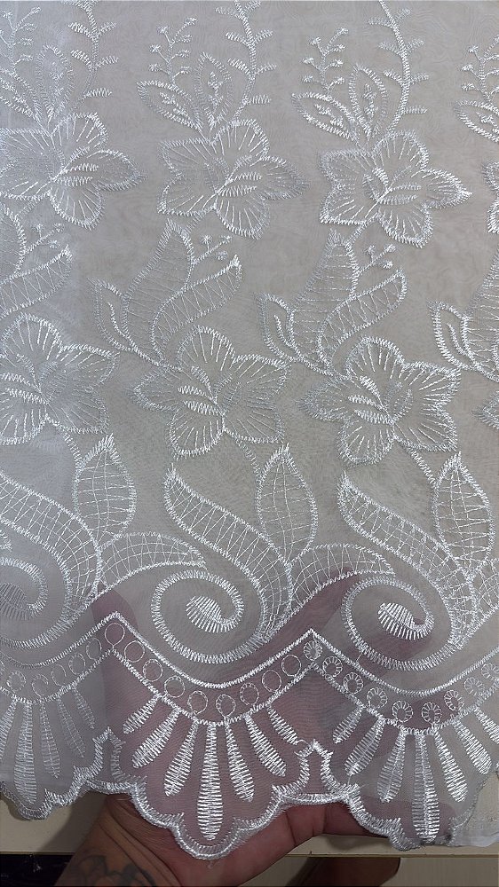 Voil Branco Bordado