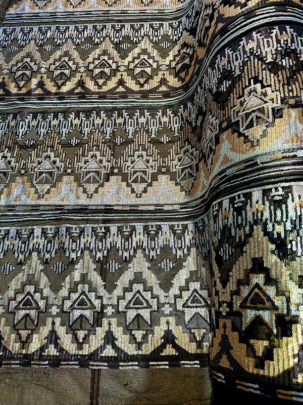 Tule Paetê Arabesco