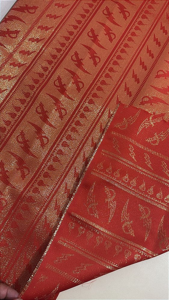 Jacquard Vermelho com Dourado LITÚRGICO
