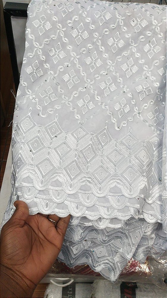Africano Branco Bordado