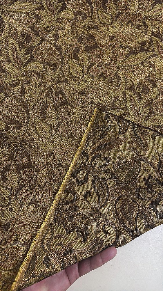 Jacquard Ouro Velho com Cobre