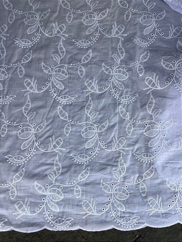 Lesse Branco Bordado