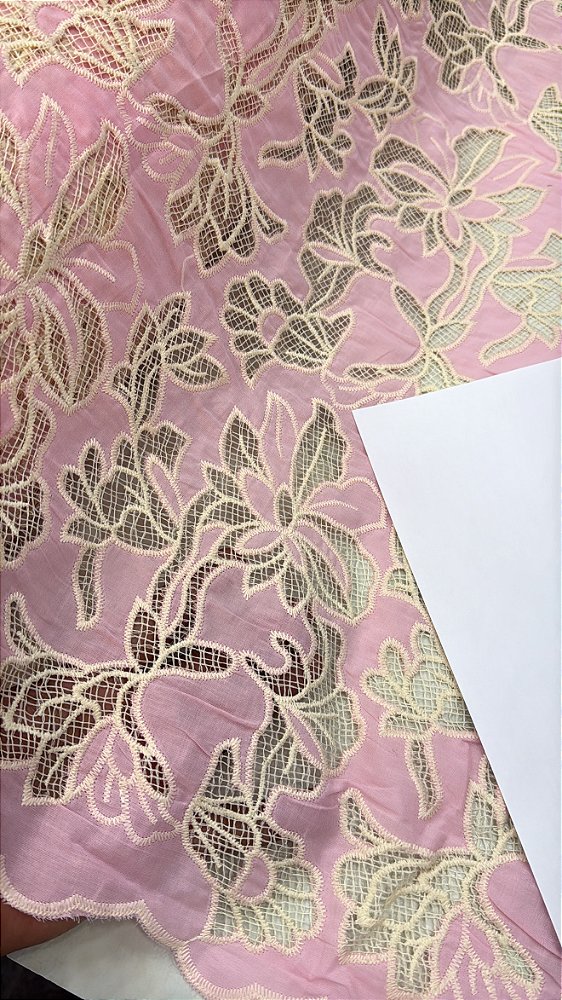 Rechilieu Rosa com Creme Bordado
